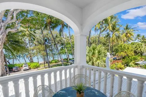 Sarayi Boutique Hotel Palm Cove