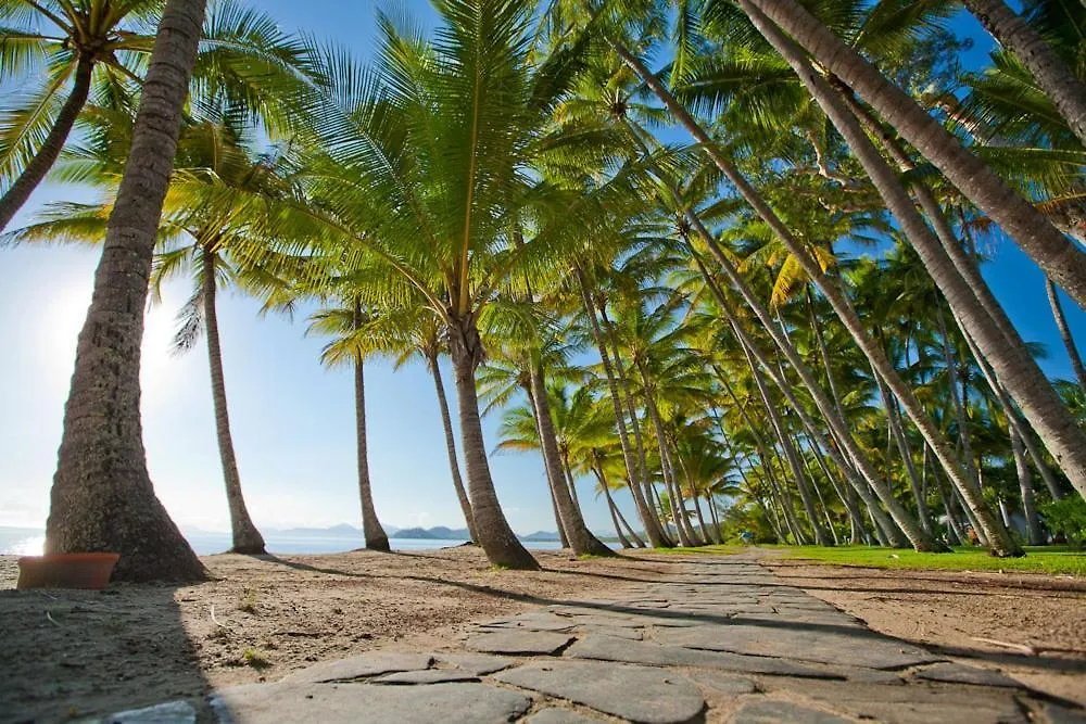 Sarayi Boutique Hotel Palm Cove 4*,  Australien