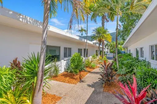 Sarayi Boutique Hotel Palm Cove Aparthotel