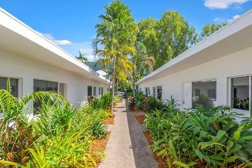 Sarayi Boutique Hotel Palm Cove 4*,